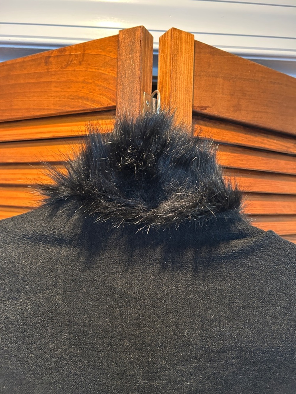 Black Faux Fur Trim Poncho Shrug Shawl - Picture 7 of 7